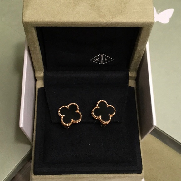 Van Cleef & Arpels Jewelry - Van Cleef & Arpels Alhambra earrings